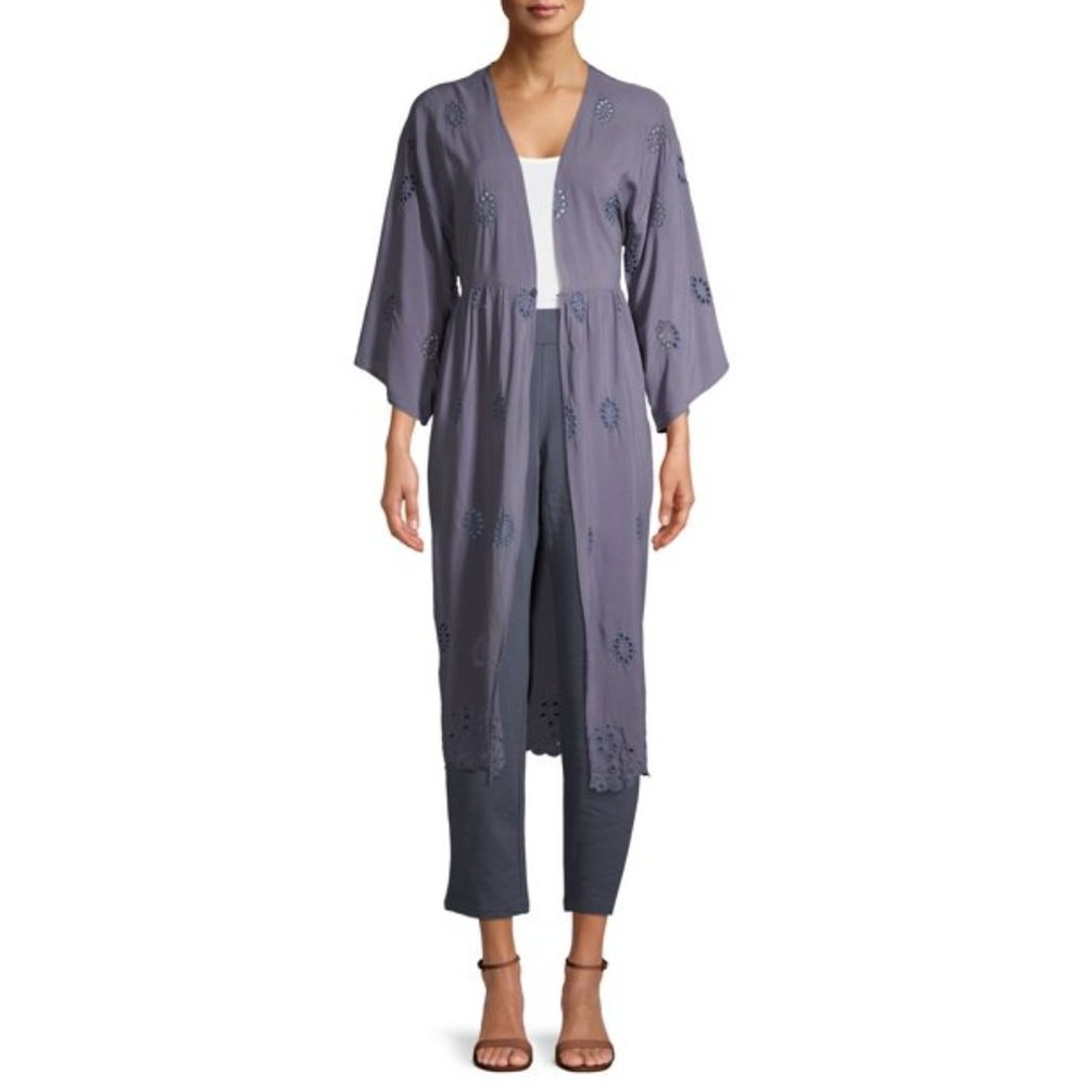 Time And Tru Eyelet Kimono